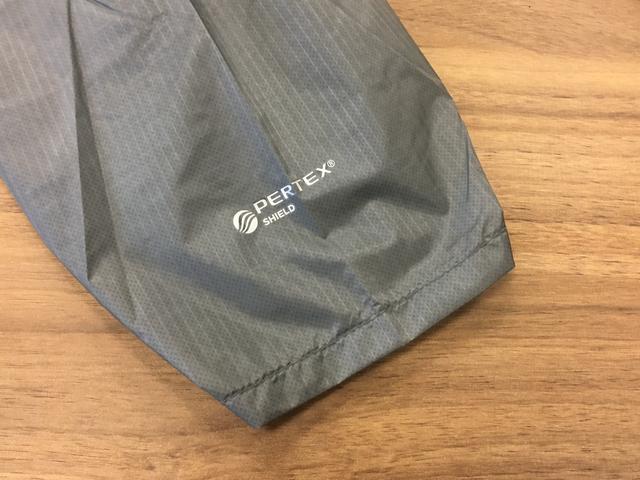 晚上去爬山,這些戶外裝備用品性能不能忽視