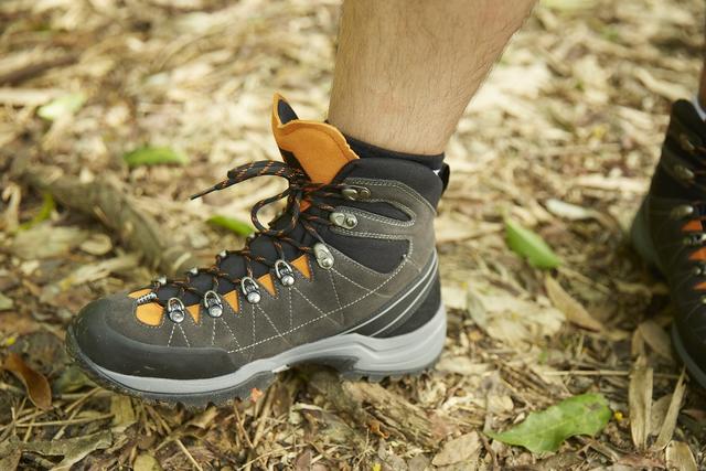 老手菜鳥都適合的登山鞋,Caravan登山鞋實測