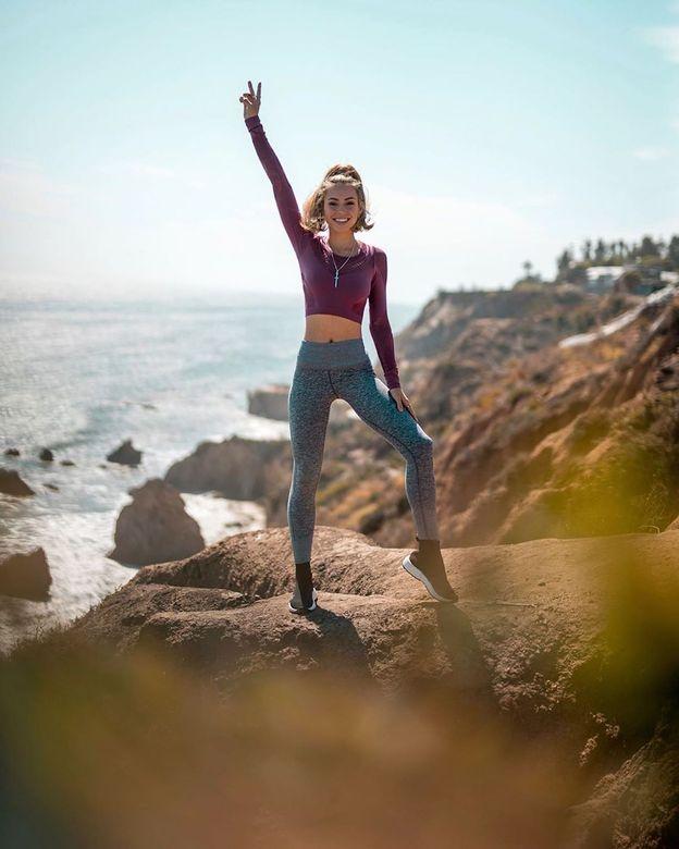 美女都喜歡這樣穿搭,讓你在戶外更具女神范