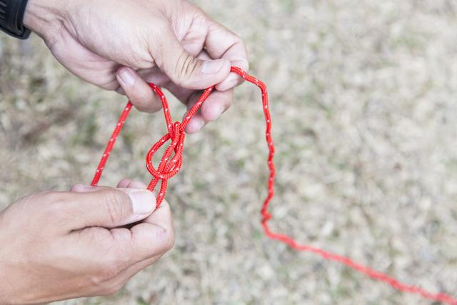 實用野外露營教學,學會5種常用繩結從此露營不必怕