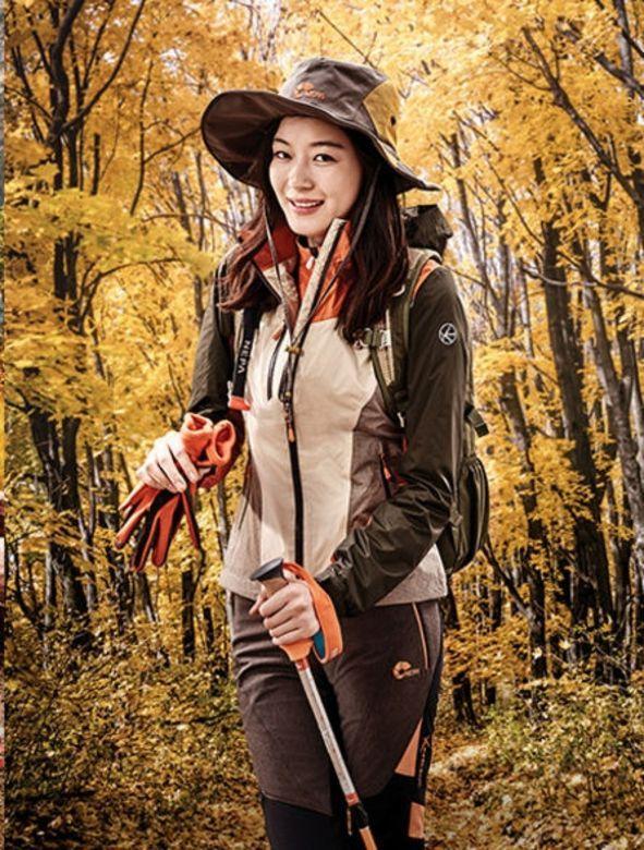 女生爬山穿什么衣服?7個必備的時尚裝束