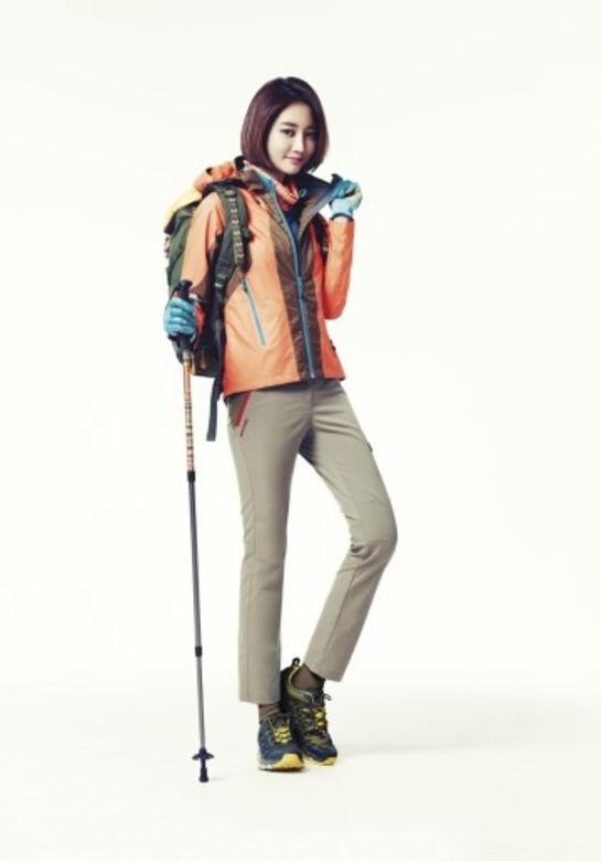 女生爬山穿什么衣服?7個必備的時尚裝束