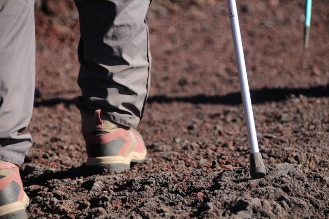 如何正確使用登山杖,登山杖挑選與使用方式