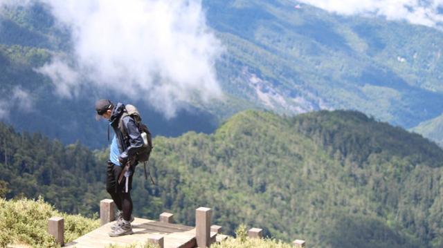 山浩Mountain Hardwear沖鋒衣和沖鋒褲實測,陪你走濕路