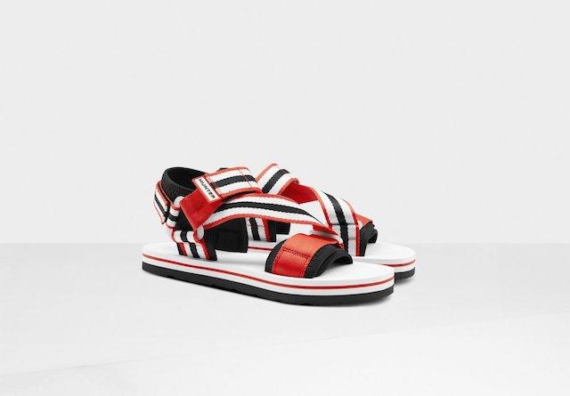 男生夏天必備穿搭的防水涼鞋,戶外休閑運動風隨你挑