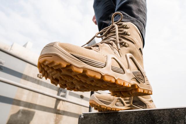 如何保養登山鞋?登山鞋的防水測試