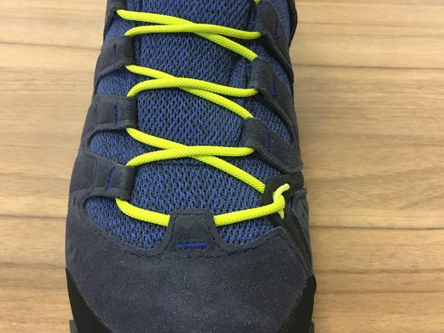 晚上去爬山,這些戶外裝備用品性能不能忽視