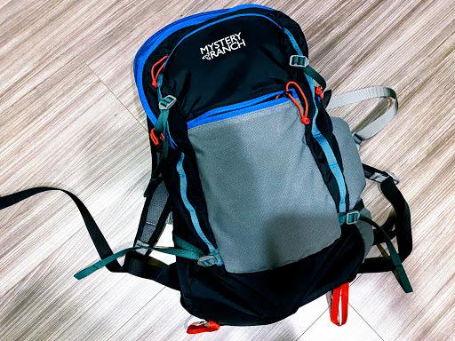 新入手的一款通勤包,Mystery Ranch神秘農場可折疊背包開箱