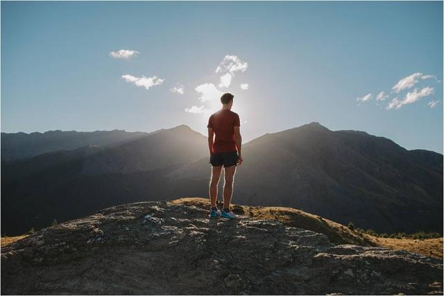 上坡好喘?下坡膝蓋痛?登山步行5種技巧