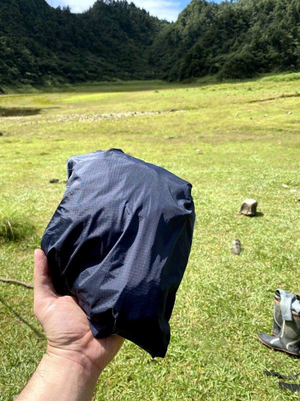 山浩Mountain Hardwear沖鋒衣和沖鋒褲實測,陪你走濕路