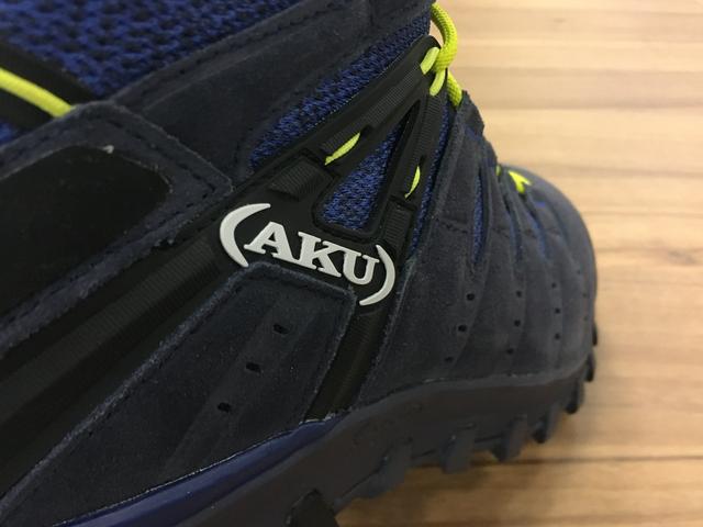 晚上去爬山,這些戶外裝備用品性能不能忽視