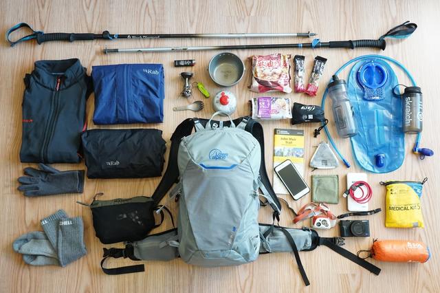 野外徒步需要什么裝備?單日輕裝戶外裝備指南