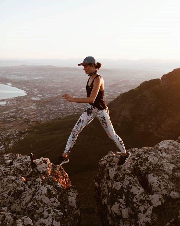 美女都喜歡這樣穿搭,讓你在戶外更具女神范