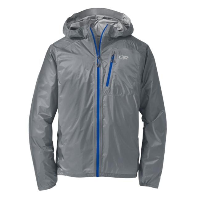 晚上去爬山,這些戶外裝備用品性能不能忽視