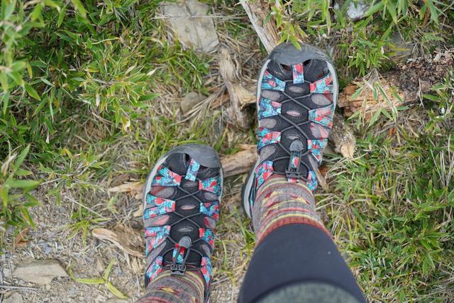 戶外涼鞋推薦KEEN Whisper溯溪鞋,輕量百搭戶外鞋