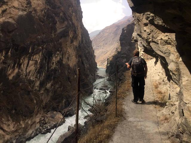 你一年四季云南值得去的景點,寫下這份虎跳峽徒步行程