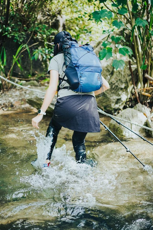 野外徒步需要什么裝備?單日輕裝戶外裝備指南