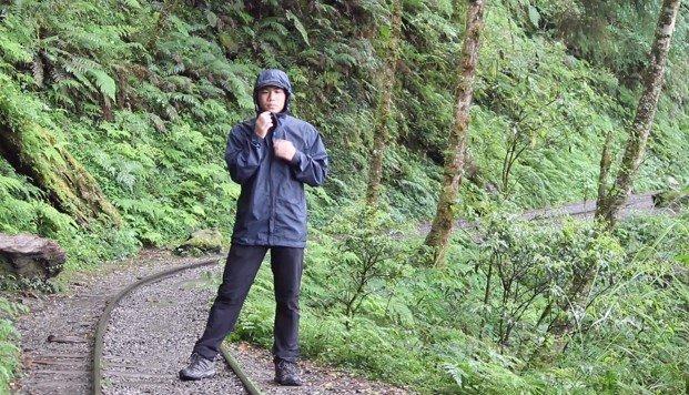 山浩Mountain Hardwear沖鋒衣和沖鋒褲實測,陪你走濕路