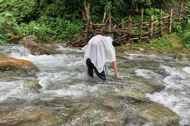 Oofos運動恢復拖鞋實測,丟了你那雙在超市里買的拖鞋吧