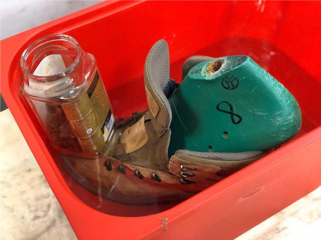 如何保養登山鞋?登山鞋的防水測試