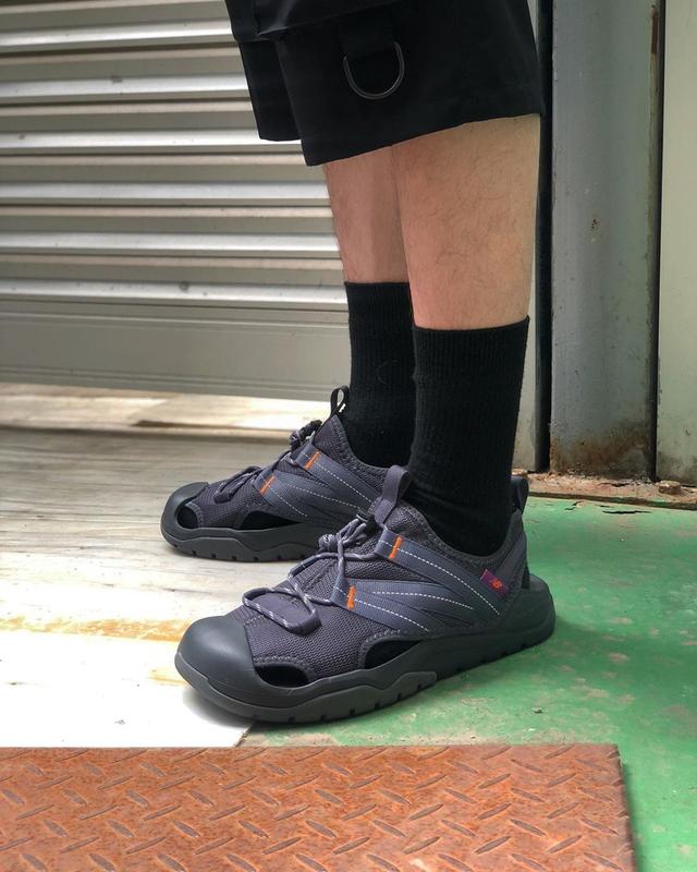 New Balance全新限定款CRV-COVE戶外涼鞋,只有韓國有賣