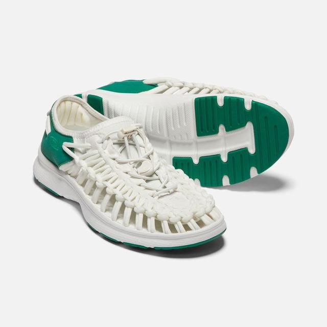 玩戶外的女生穿著這些涼鞋不僅貌美如花,還能上山下海