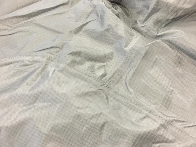 晚上去爬山,這些戶外裝備用品性能不能忽視