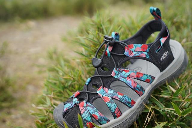 戶外涼鞋推薦KEEN Whisper溯溪鞋,輕量百搭戶外鞋