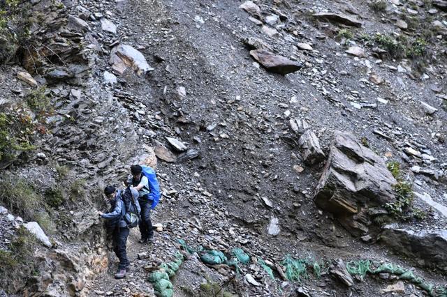 看測評買好貨,攀山鼠klattermusen耐磨登山長褲體驗