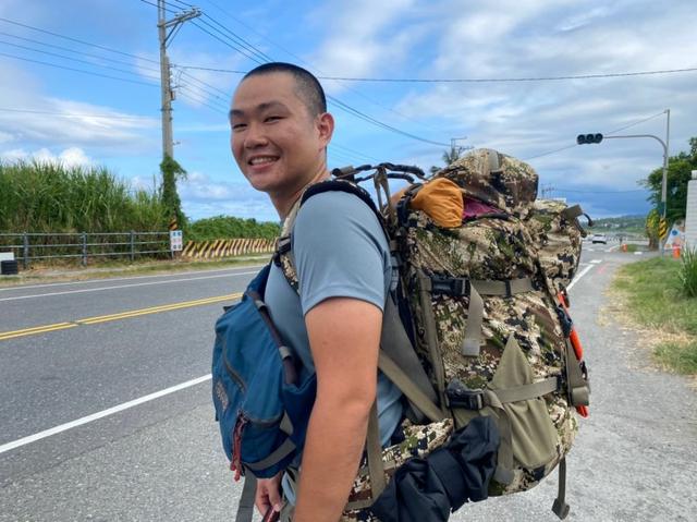 山浩Mountain Hardwear短袖T恤測評,穿著速干又舒適