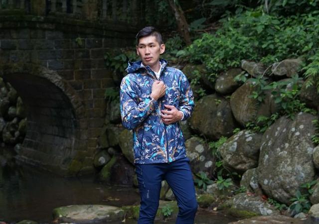 Columbia哥倫比亞沖鋒衣和徒步鞋測評,OmniTech有多強?