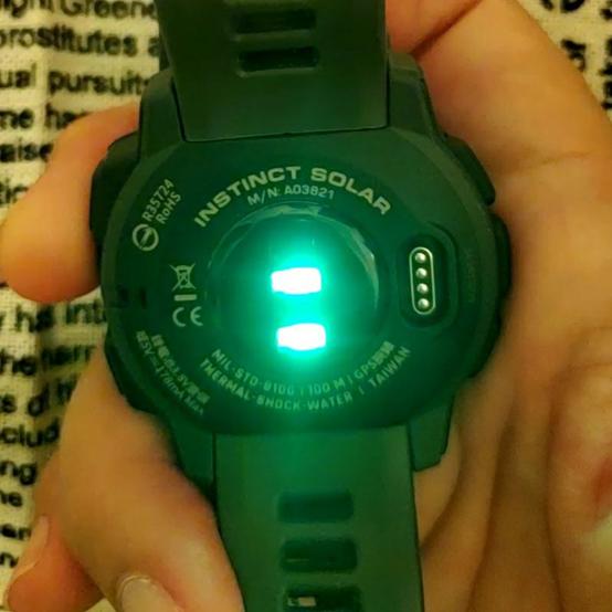 佳明手表好嗎?Garmin佳明Instinct太陽能腕表開箱實測