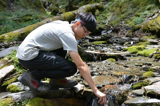 看測評買好貨,攀山鼠klattermusen耐磨登山長褲體驗