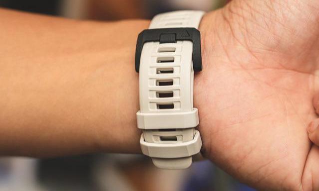 Garmin佳明Instinct聯手新世紀福音戰士聯名款手表開箱分享