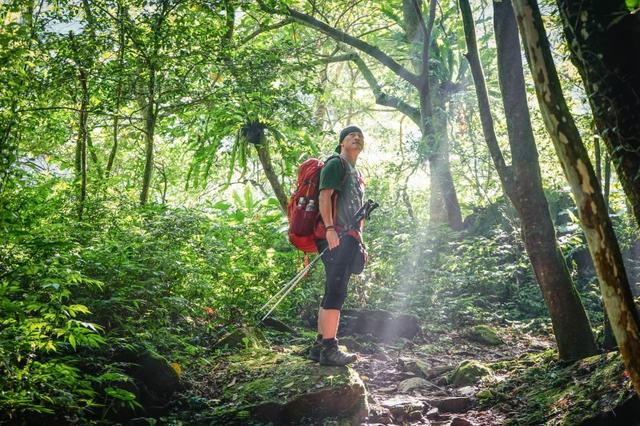 重裝徒步三日活動，戶外鞋、背包和羊毛衣襪測評體驗