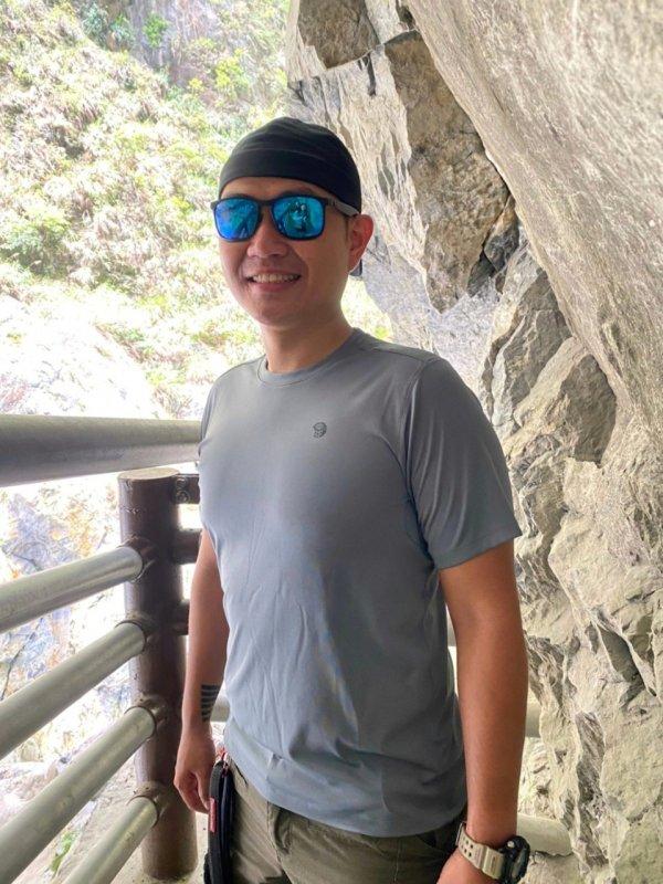 山浩Mountain Hardwear短袖T恤測評,穿著速干又舒適