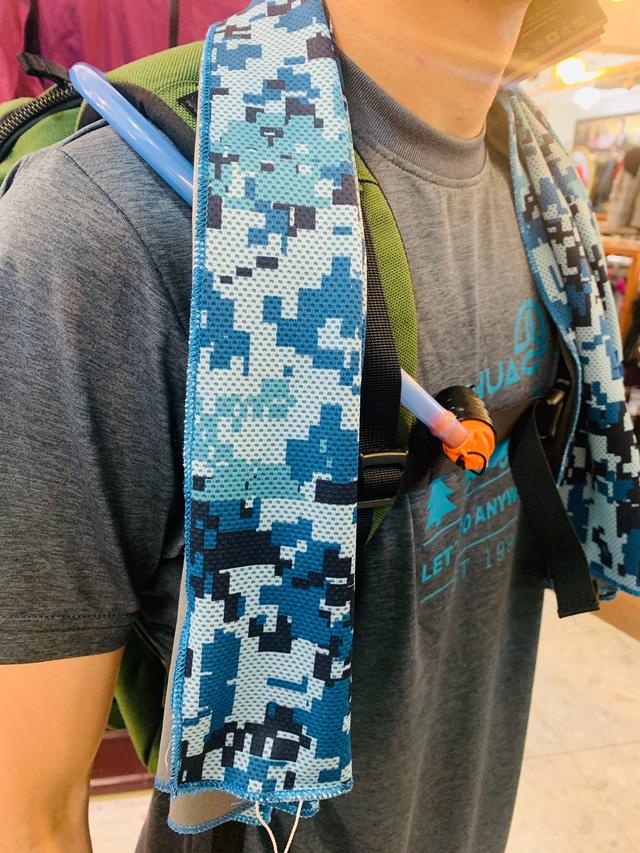 一日戶外徒步登山活動,應該具有哪些基礎的裝備？