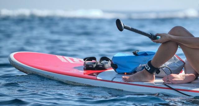 哪雙運動拖鞋最值得買?這雙OOFOS拖鞋你了解下