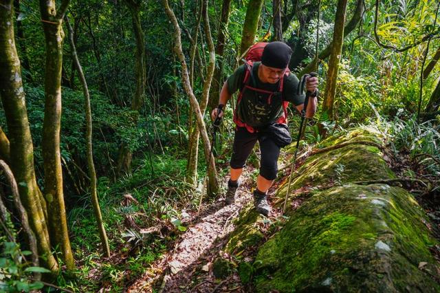 重裝徒步三日活動，戶外鞋、背包和羊毛衣襪測評體驗