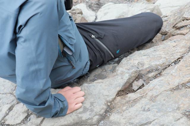 看測評買好貨,攀山鼠klattermusen耐磨登山長褲體驗