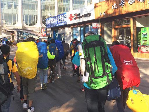 登山包與旅游背包區別,如何挑選適合自己的背包?