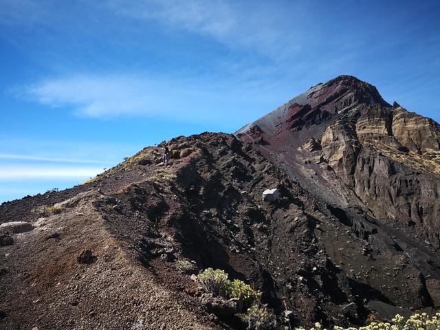 回憶印尼徒步旅行,登頂龍目島最高峰林賈尼火山