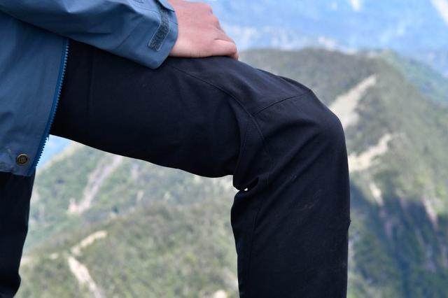 看測評買好貨,攀山鼠klattermusen耐磨登山長褲體驗