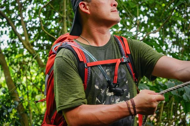 重裝徒步三日活動，戶外鞋、背包和羊毛衣襪測評體驗