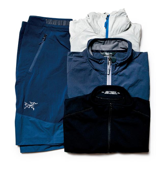 去爬山帶什么裝備呢?看看驢友都喜歡帶上什么樣的裝備