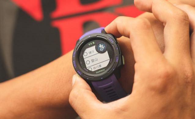 Garmin佳明Instinct聯手新世紀福音戰士聯名款手表開箱分享