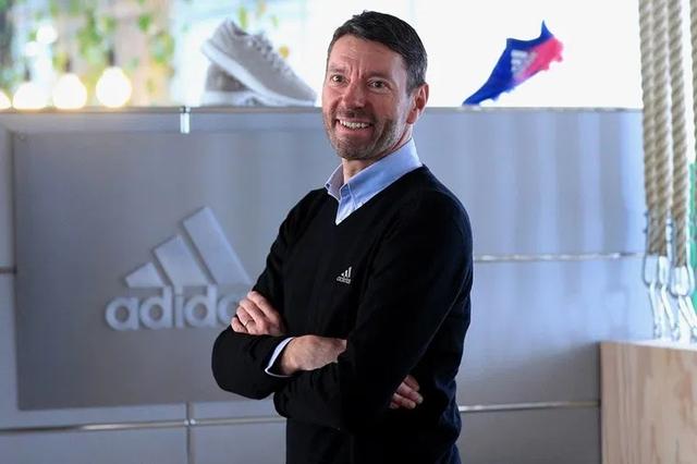 Adidas阿迪達斯第二季業績大倒退,凈虧損27億