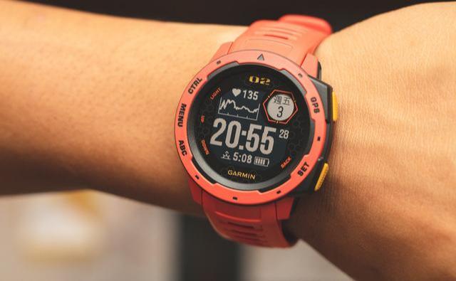 Garmin佳明Instinct聯手新世紀福音戰士聯名款手表開箱分享