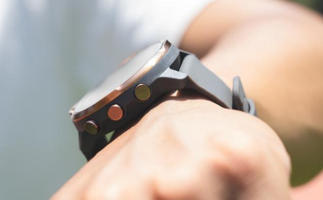 頌拓Suunto7智能手表開箱分享,簡約與滿足日常的Wear OS系統