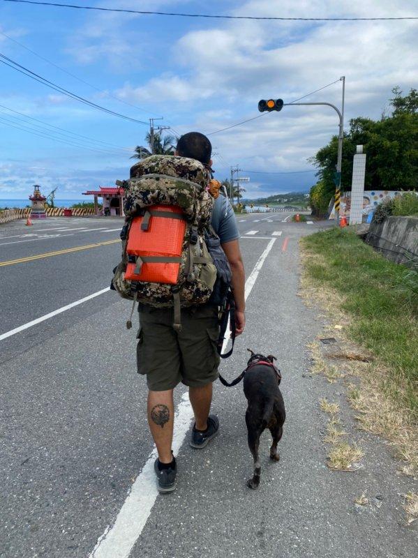 山浩Mountain Hardwear短袖T恤測評,穿著速干又舒適